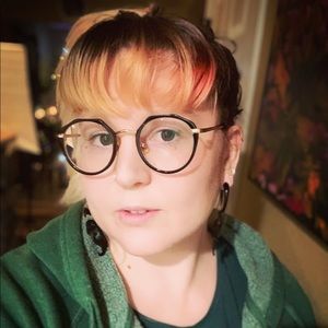 Meet your Posher, Amy